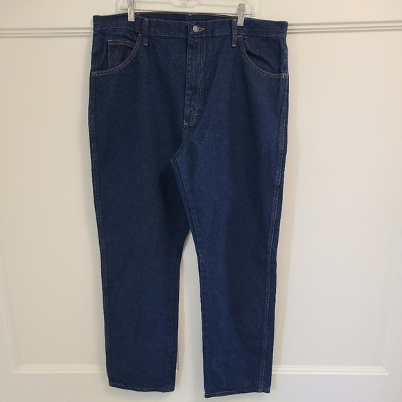 Rustler Classic Relaxed Fit Men's Denim Dark Blue Jeans Size 40x32 NWT - Picture 1 of 7